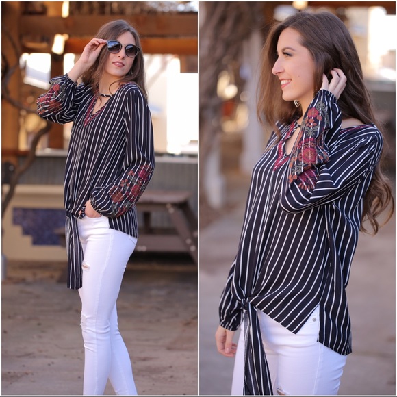 ✨LAST ONE✨Navy striped embroidered tie front top - Picture 4 of 5